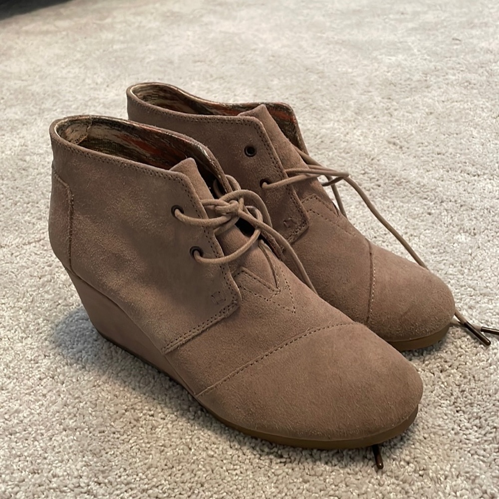 Size 9 tan wedges